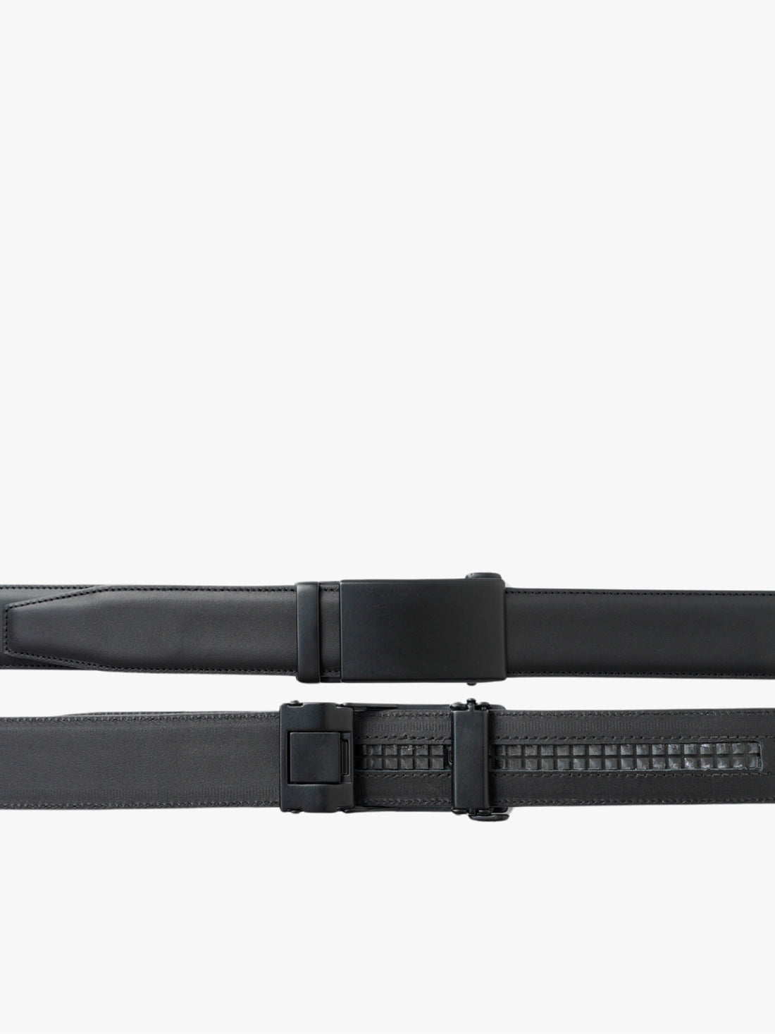 Matt Svart Läderbälte från RUMI OF SWEDEN – Elegant och modern design